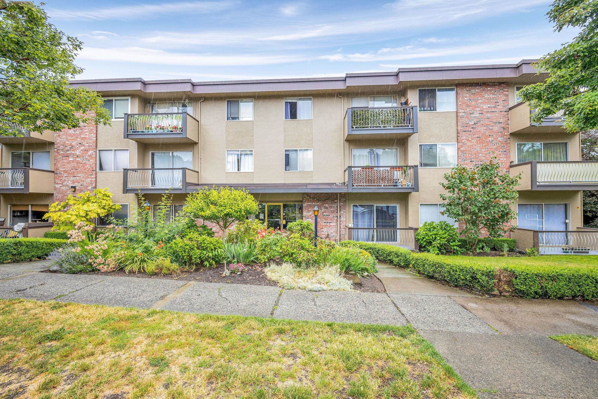 Image for 417 10603 140 St